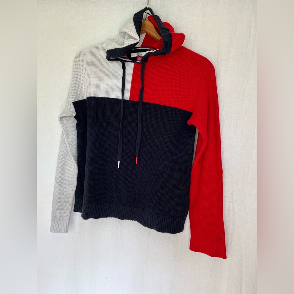 Vintage Tommy Hilfiger Hooded Sweater